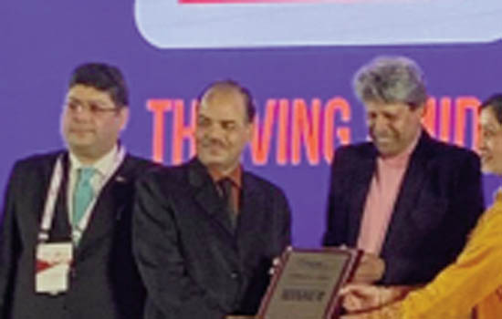 Sachin Motors received All India Best Dealers Award