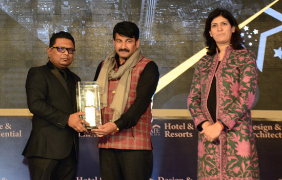 Radisson Udaipur felicitated with Best Business Hotel Award for the year 2016