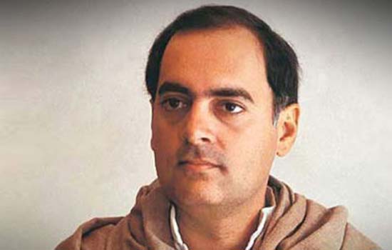 Rajiv Gandhi's 26th death anniversary: Pranab Mukherjee, Sonia Gandhi among others pay tribute Rajiv Gandhi's 26th death anniversary: Pranab Mukherjee, Sonia Gandhi among others pay tribute