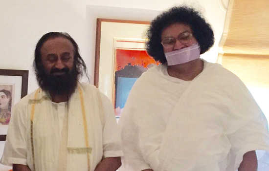 Acharya Lokesh & Sri Sri Ravi Shankar gets Bharat Gaurav Award at UNO