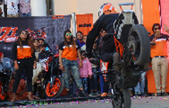 KTM organises a spectacular Stunt show in Udaipur
