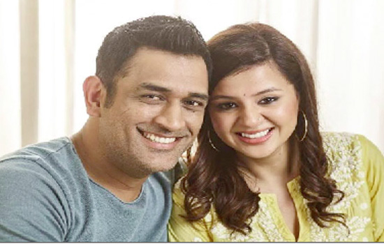 MS DHONI, TOGETHER WITH WIFE SAKSHI DHONI, SHARES HIS SMILE & STORIES