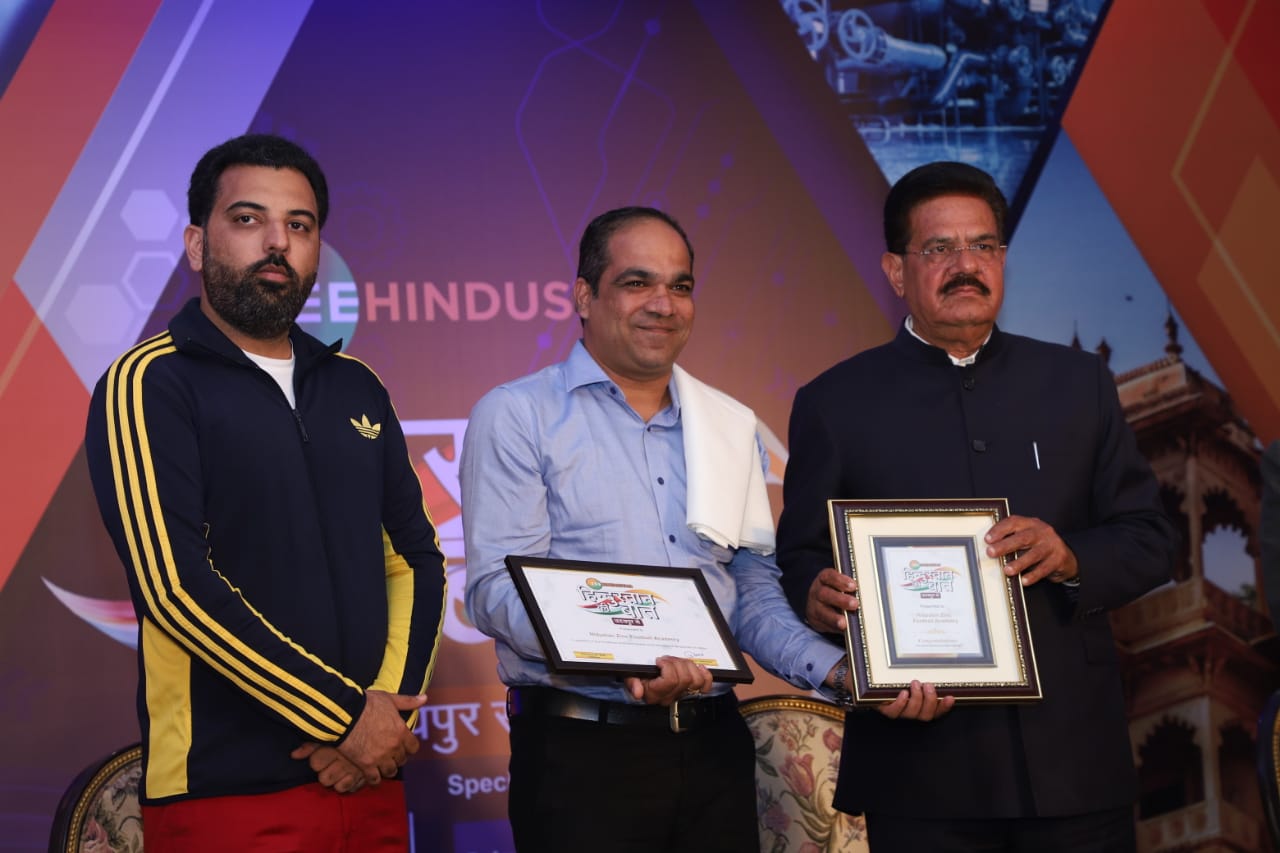 Zinc Football receives Zee Hindustan award