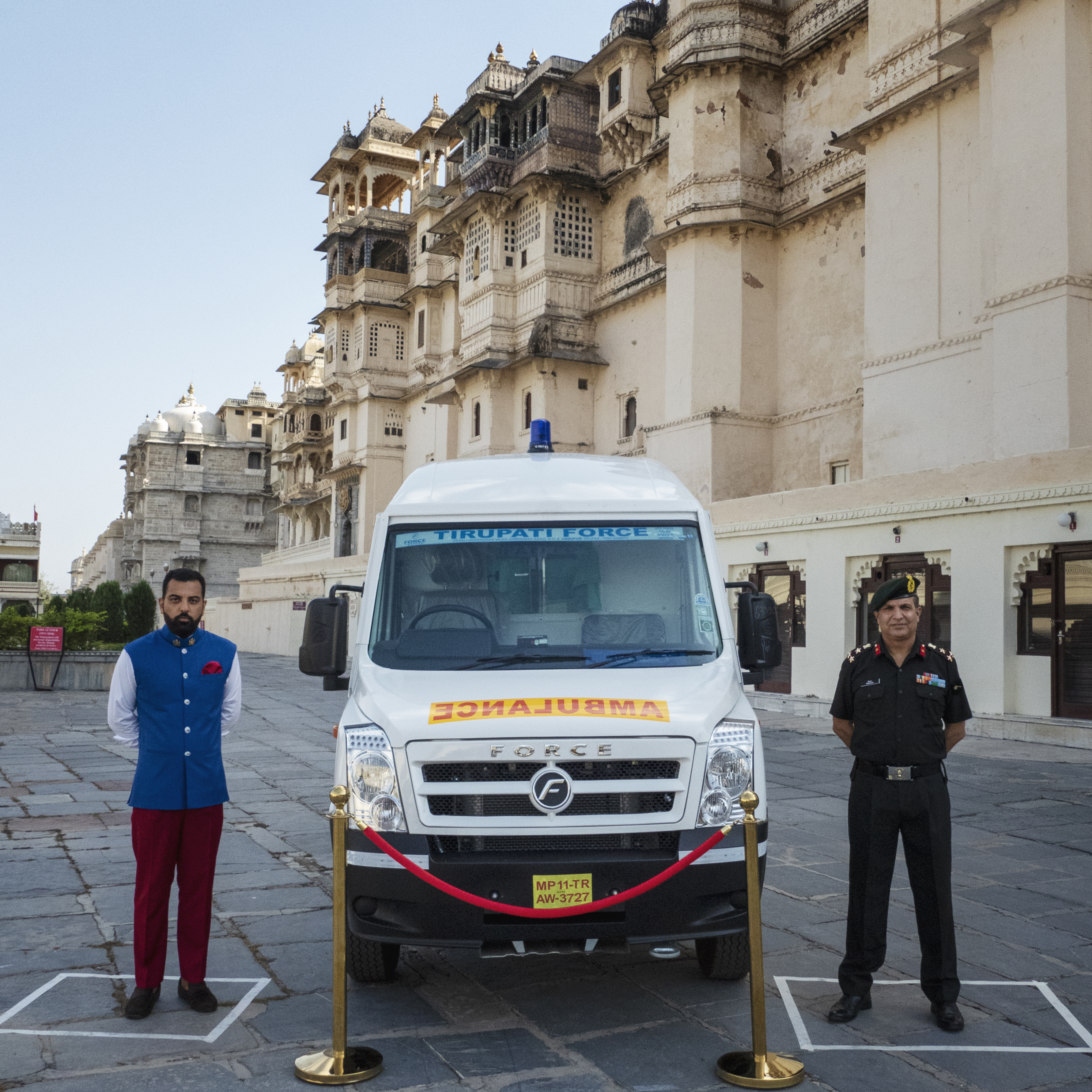 Lakshraj Singh Mewar sets an example by presenting hi-tech ambulances to the Indian Army