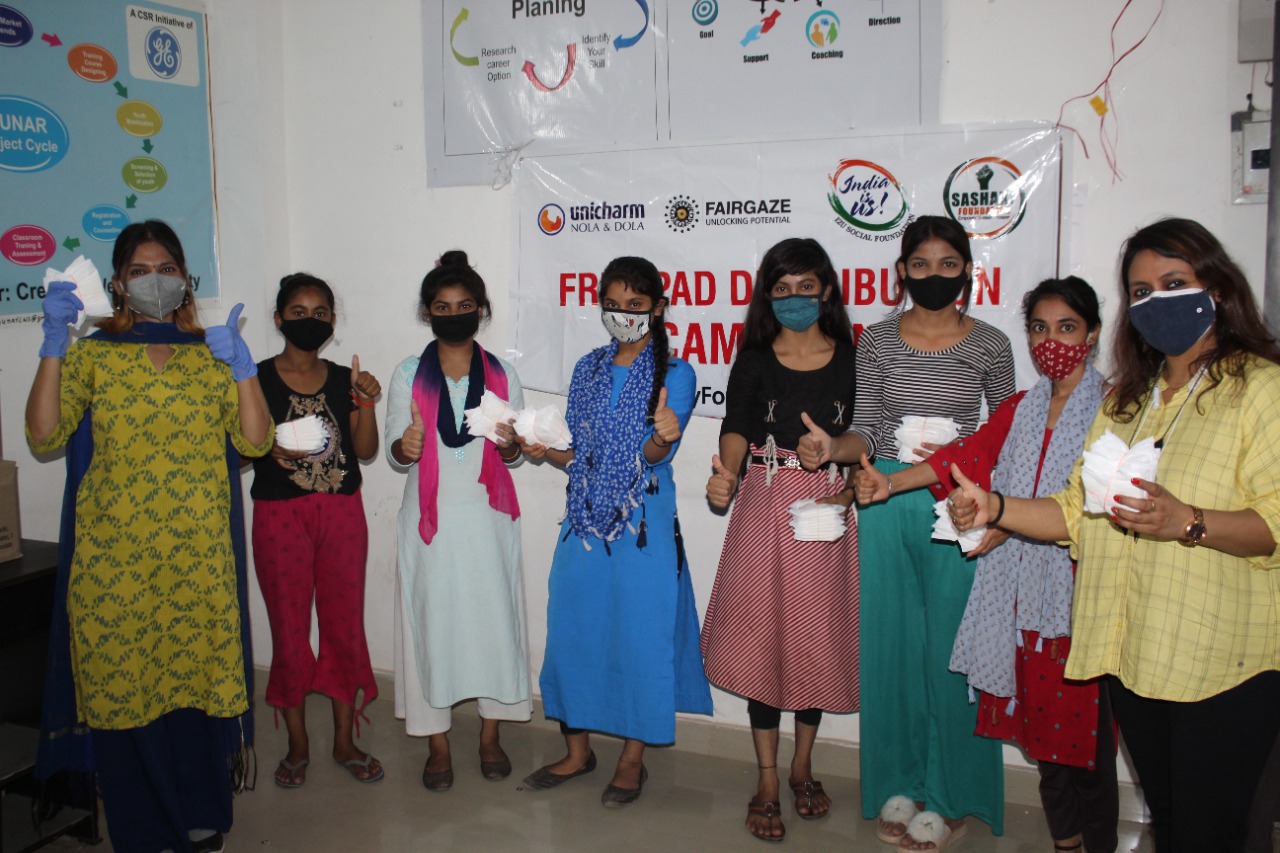 FairGaze& India Is Us Unite on a Sanitary Pad Distribution Drive