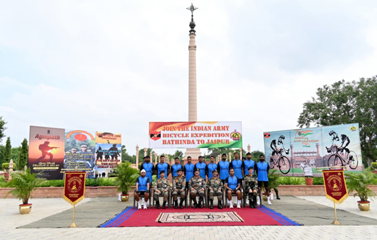 Join the Indian Army Bicycle expedition was Flagged in at Jaipur