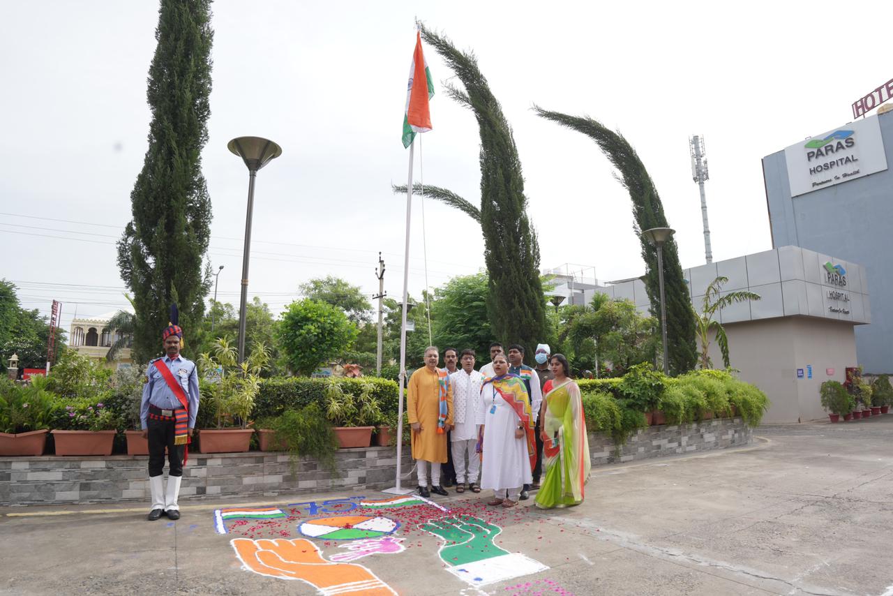Tricolor hoisted with great glee at Paras Hospital Udaipur