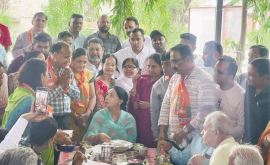 BJP's Tiffin Meeting Campaign: Deputy Chief Minister Diya Kumari Participates