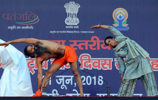 1.05 lakh performed yoga at Kota, beat the record of Mysore