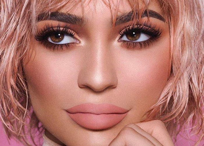 Give a statement to your look with Matte Makeup businessnews