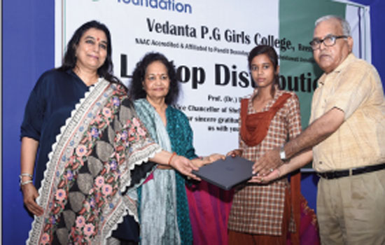 Riding the digitisation wave, Vedanta provides laptops to 3000 girls
